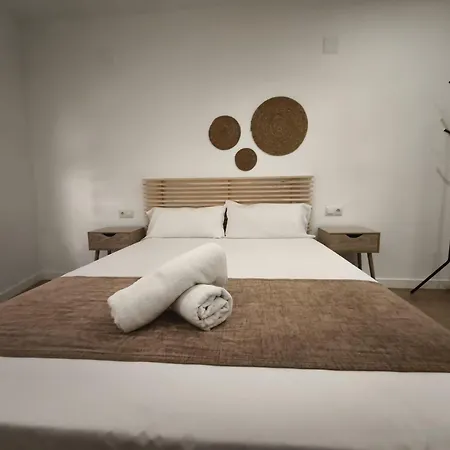 Urban Charm Flat - Extramurs Apartment *